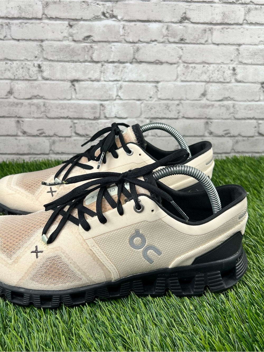 On Cloud X 3 Running Shoes Womens 9.5 Us Fawn Magnet Pink Gym Run  Low Top
